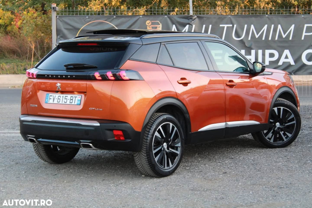 Peugeot 2008 PureTech 130 EAT8 GT