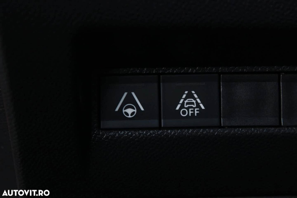 Peugeot 2008 PureTech 130 EAT8 GT